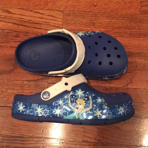 crocs frozen light up